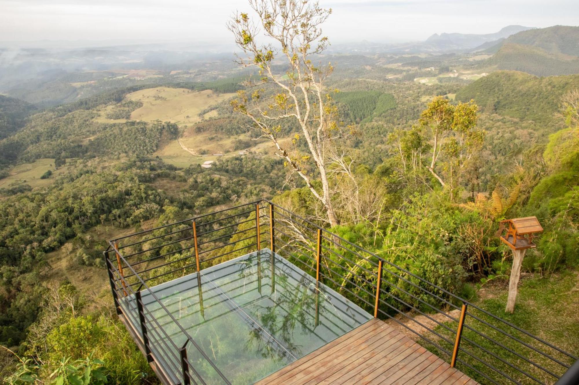 Caminho Das Nuvens - Cabanas De Montanha Бон-Ретиру Экстерьер фото